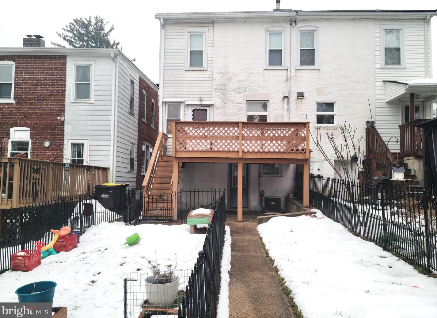 29 Apple St, Spangsville, PA 19512-1801