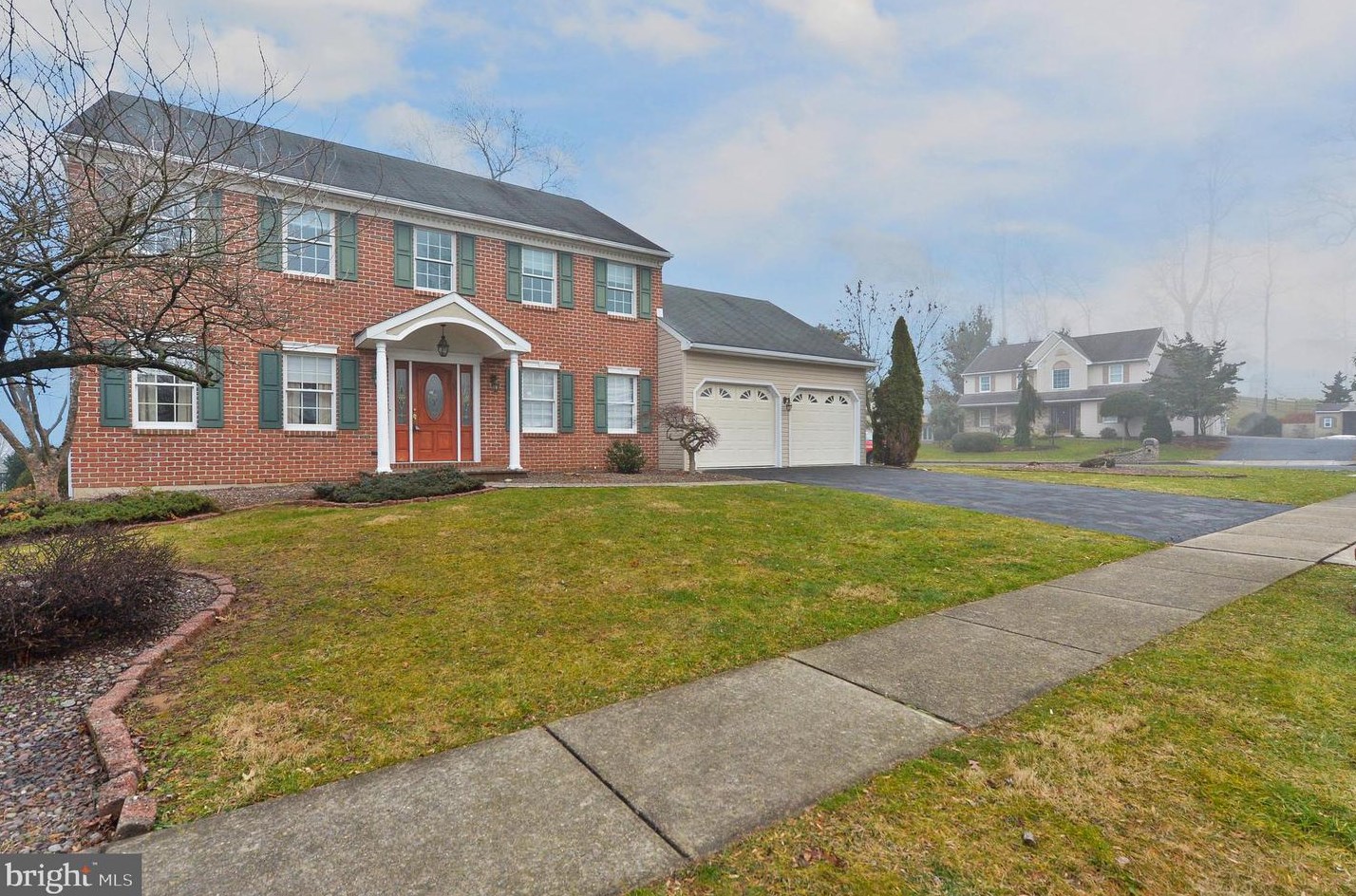 249 Keats Dr, Reading, PA 19608-1714