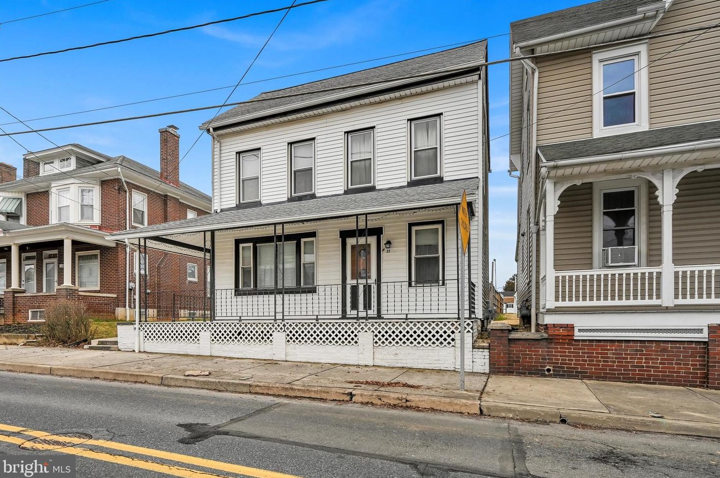 38 Woodrow Ave, Reading, PA 19608