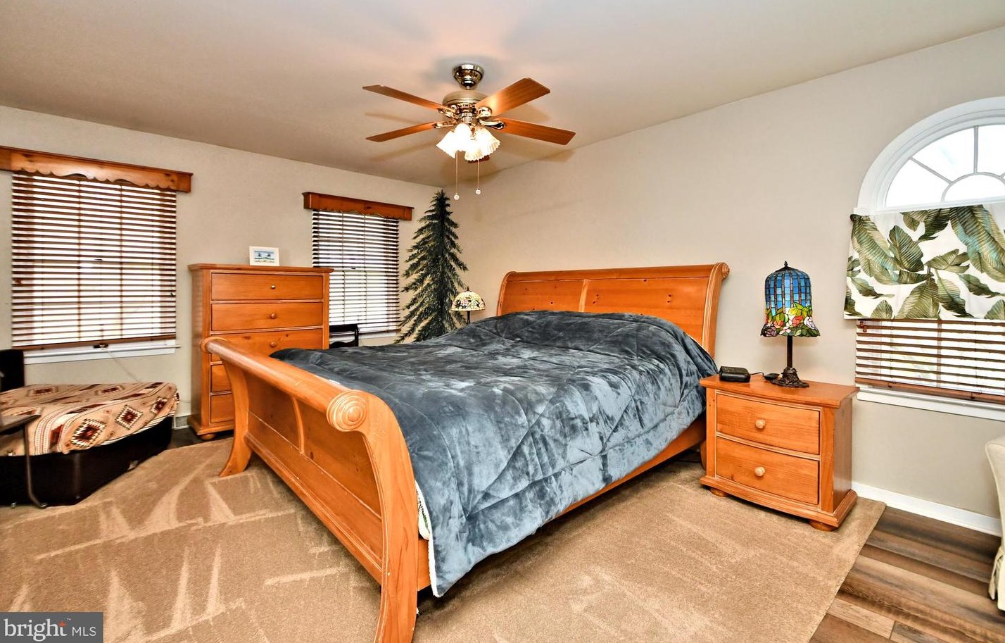 8 Country Ln, Douglassville PA  19518-9627 exterior