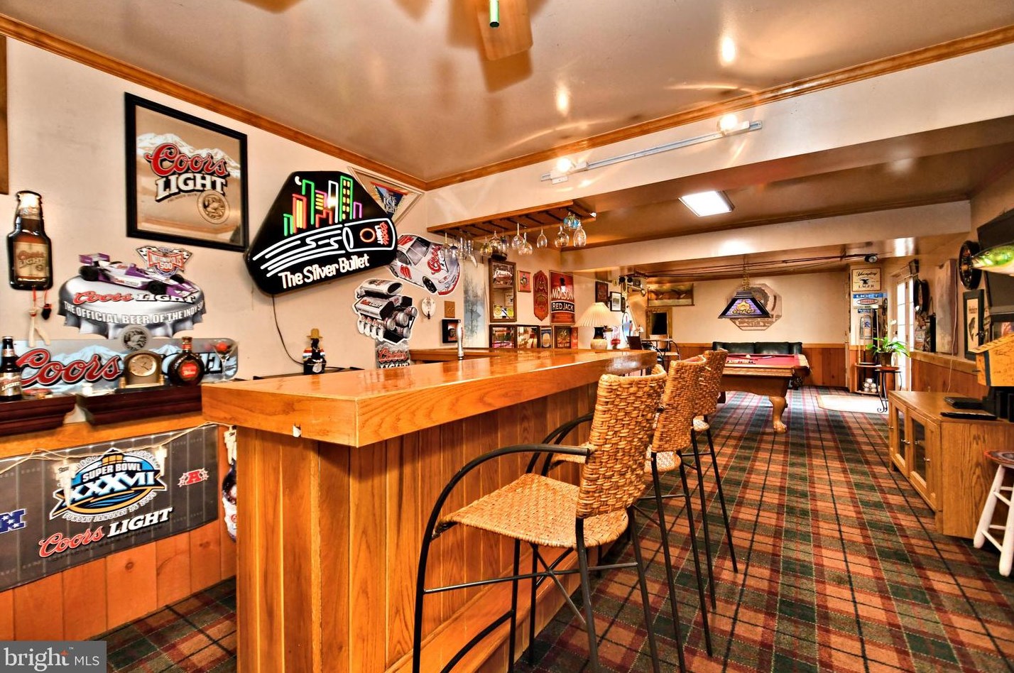 8 Country Ln, Douglassville PA  19518-9627 exterior