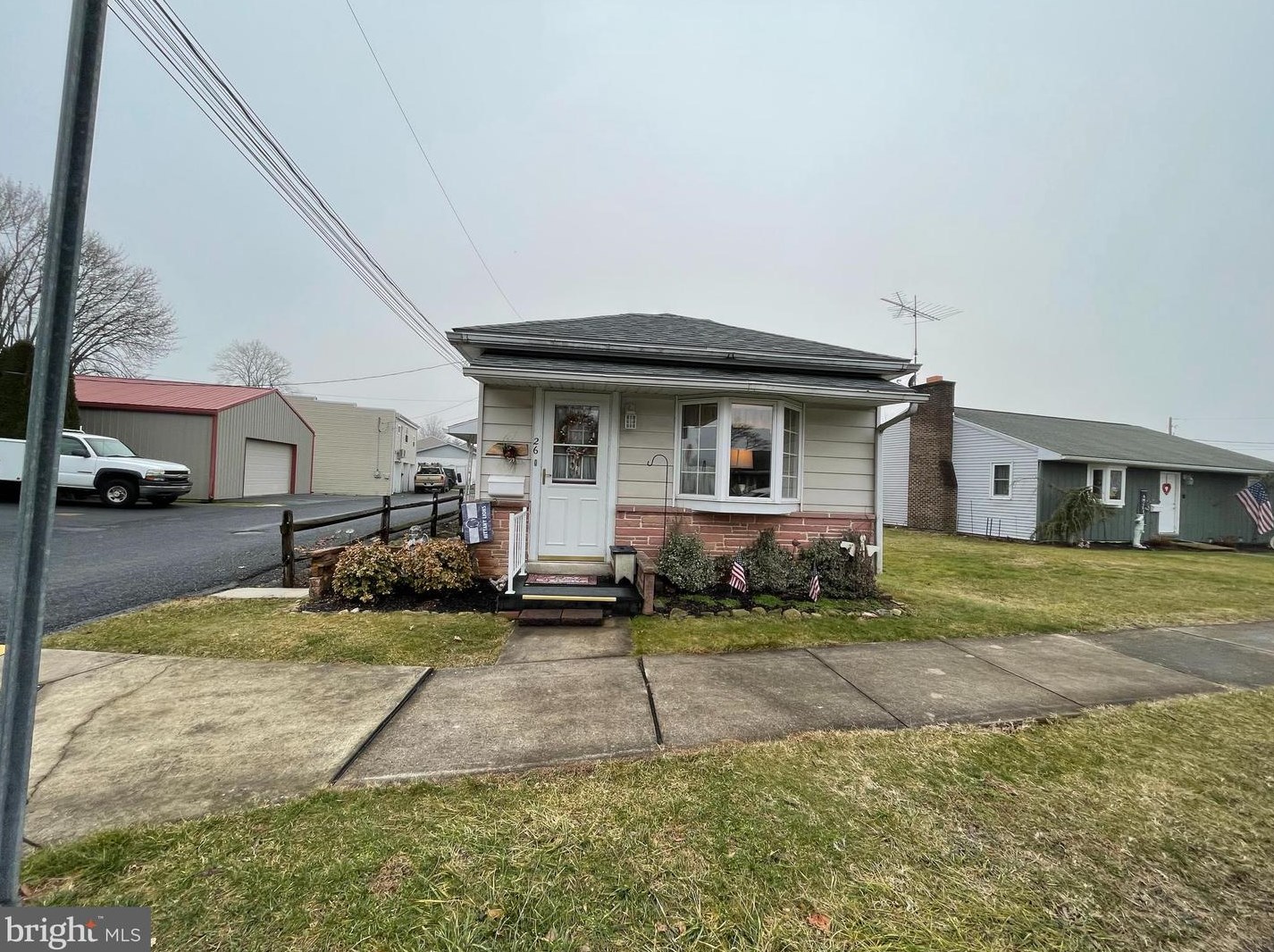 26 W Lincoln Ave, Robesonia, PA 19551