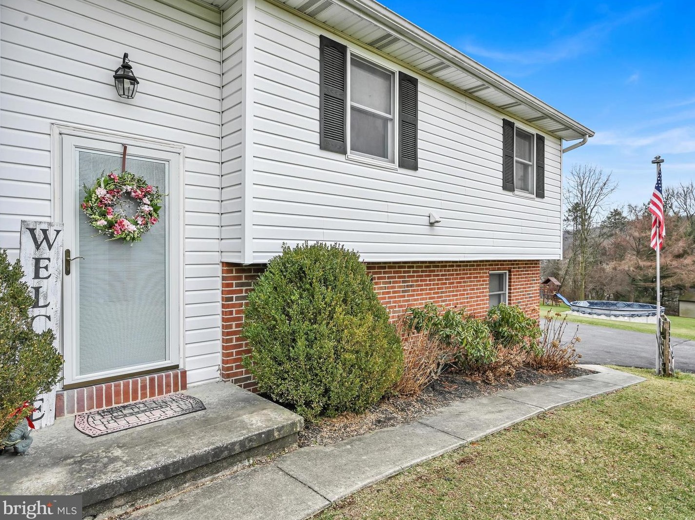 15 Ginna B Dr, Robesonia PA 19551-9668 exterior