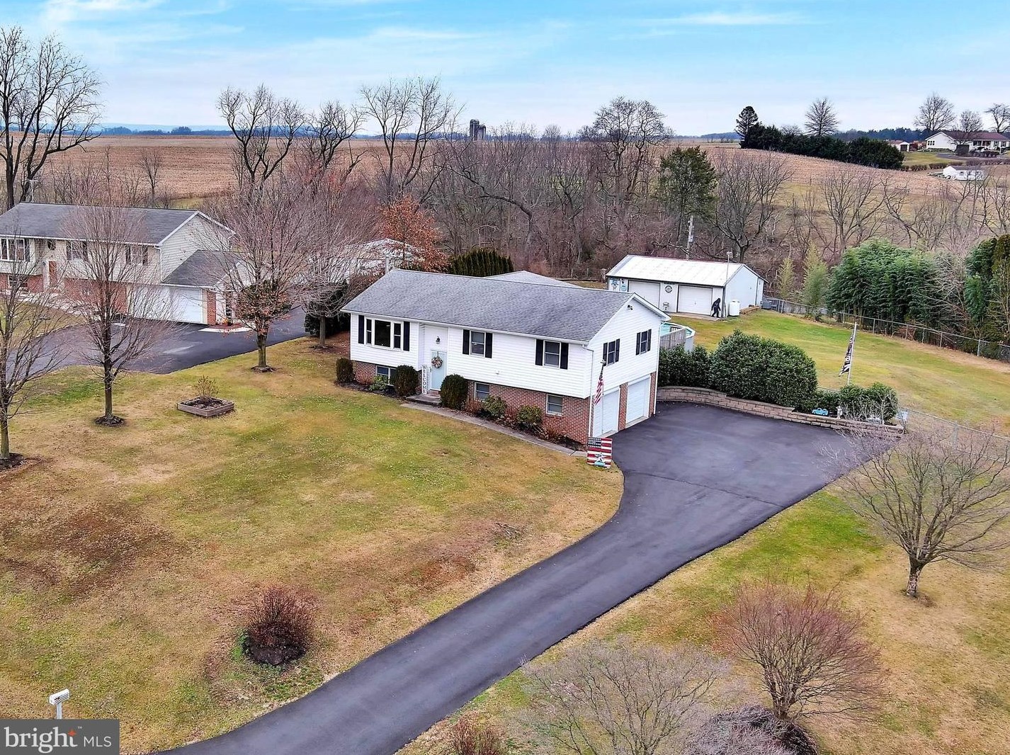 15 Ginna B Dr, Robesonia, PA 19551-9670