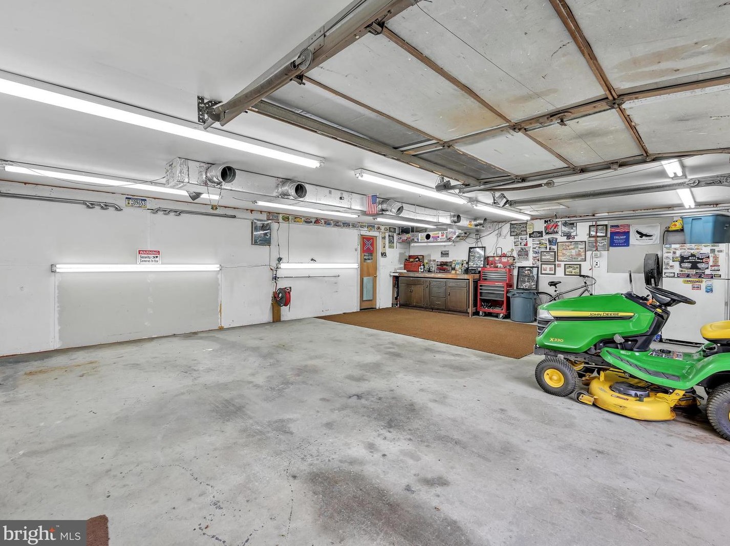 15 Ginna B Dr, Robesonia PA 19551-9668 exterior