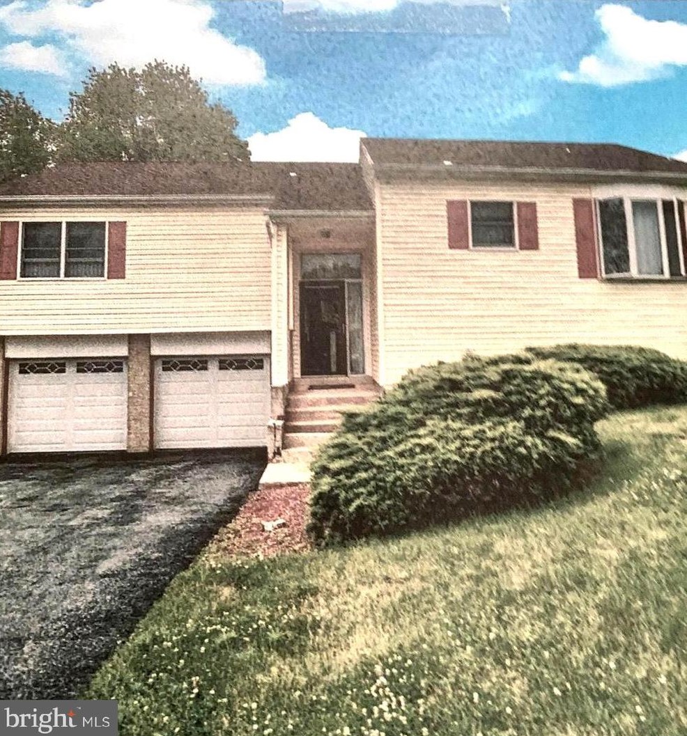 6100 Jefferson Dr, Reading, PA 19606