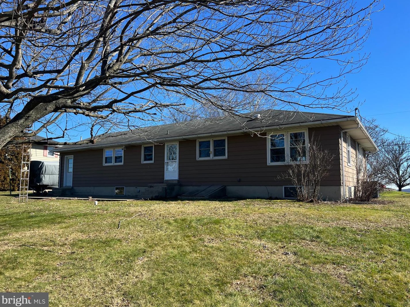 1661 County Line Rd, Bechtelsville, PA 19505-9041
