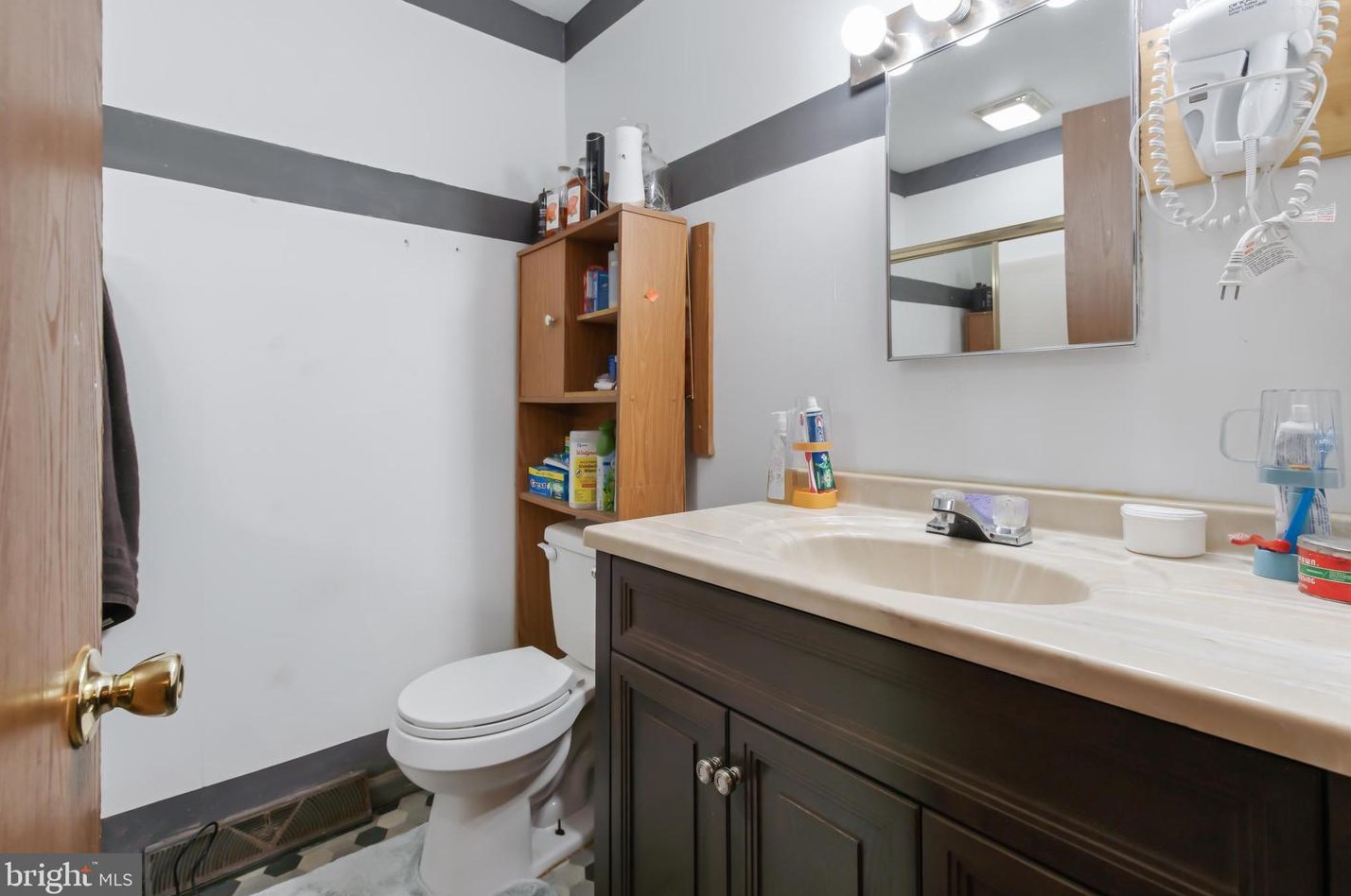 13 Bentley Ct, Reading PA  19601-2954 exterior