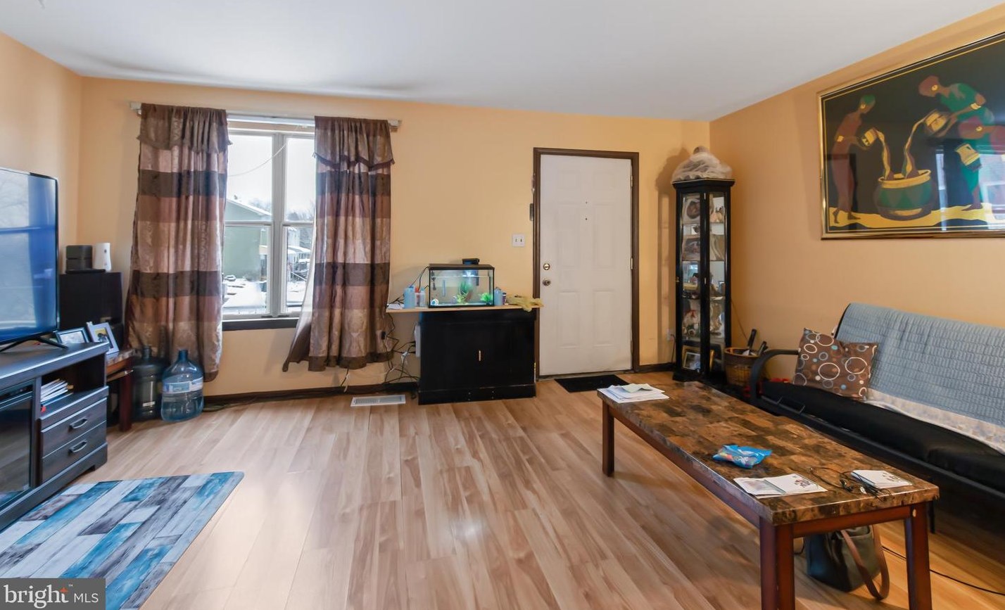 13 Bentley Ct, Reading PA  19601-2954 exterior