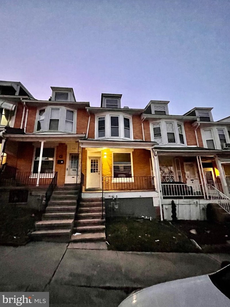 552 18th St, Reading, PA 19606-2615