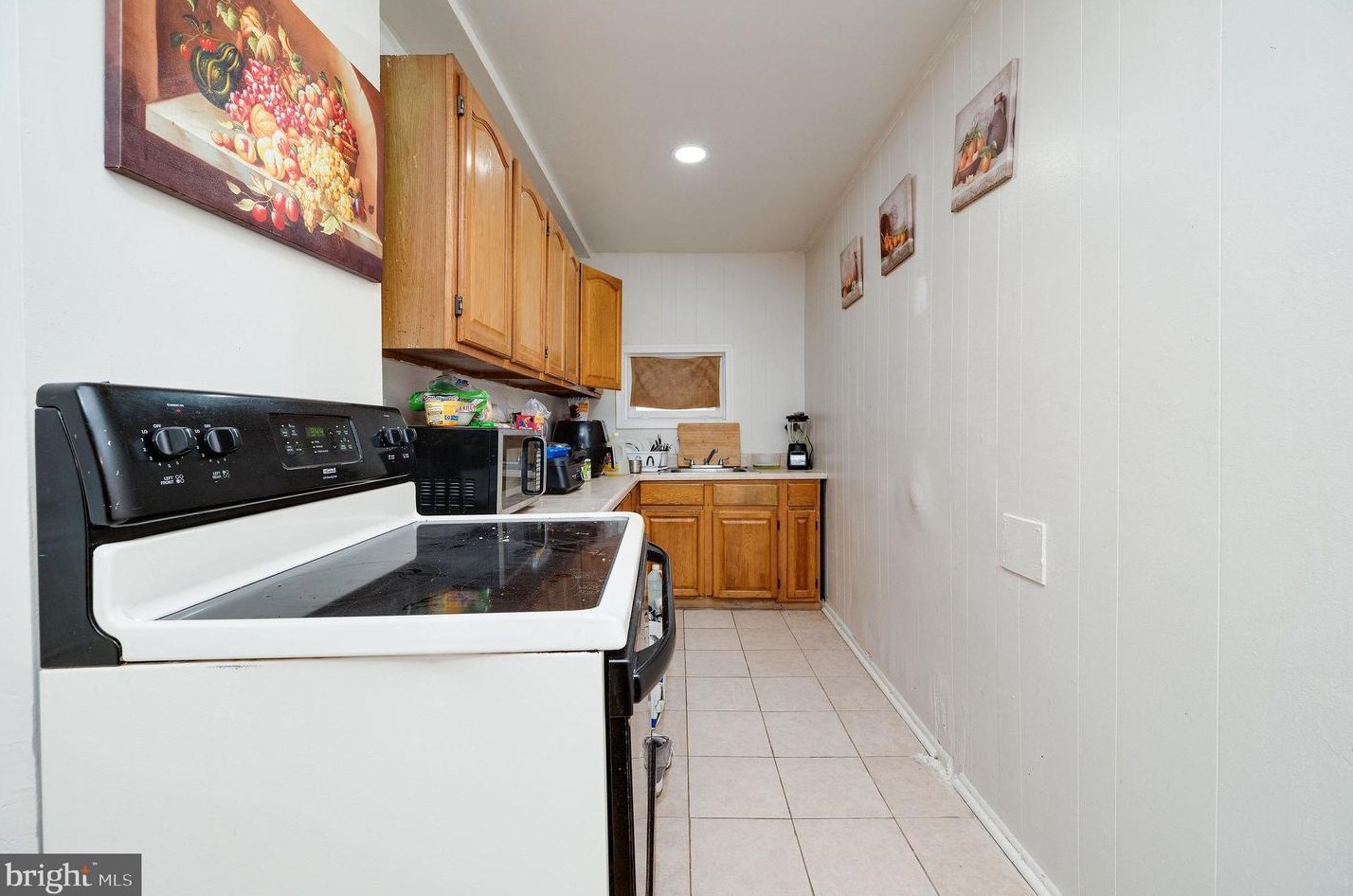 513 Maple St, Reading PA 19602-2560 exterior