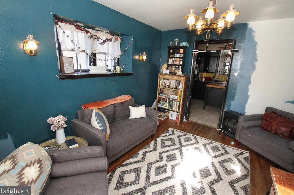 395 W Philadelphia Ave, Spangsville, PA 19512