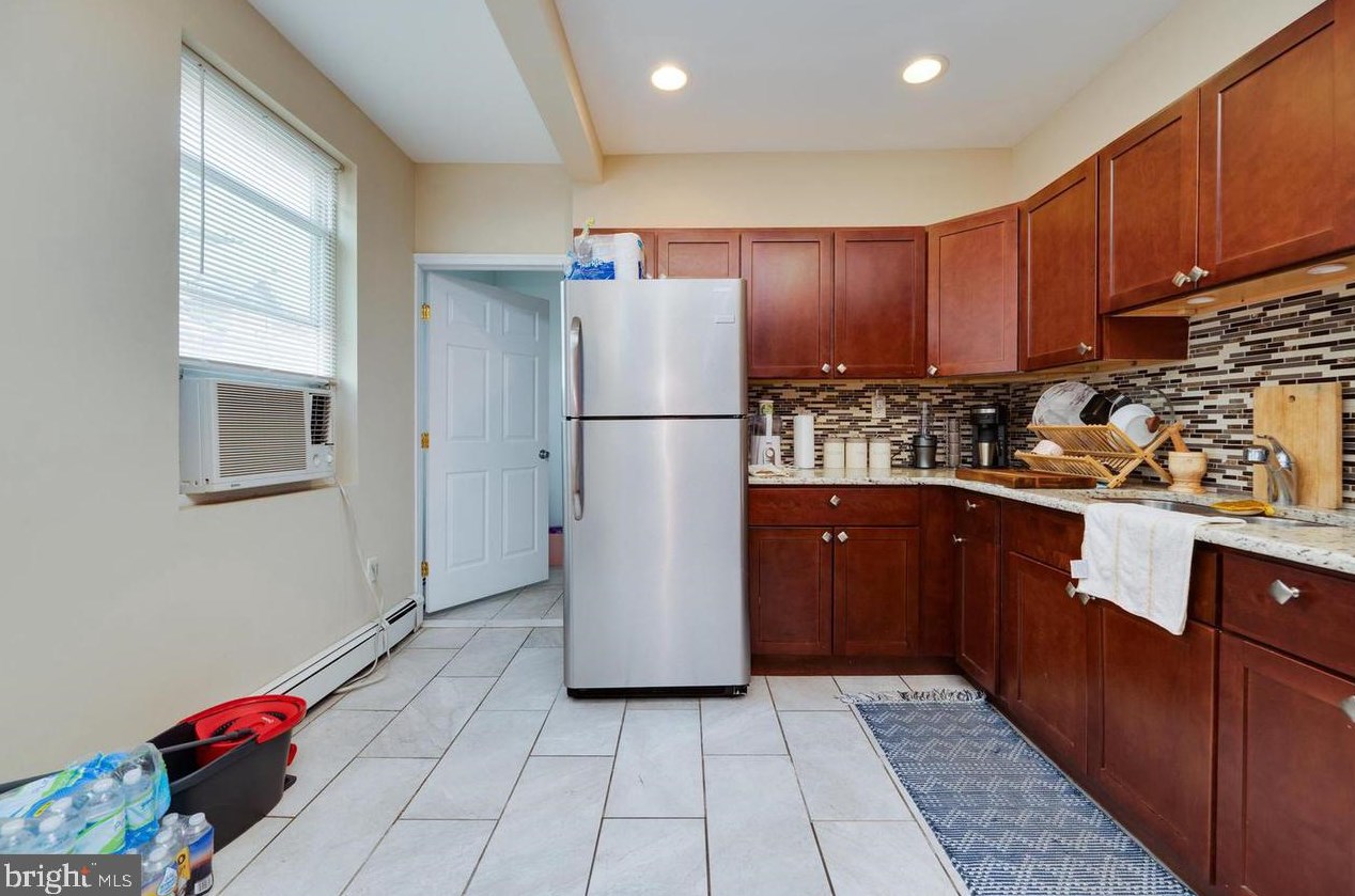 1233 Green St #2, Reading, PA 19604