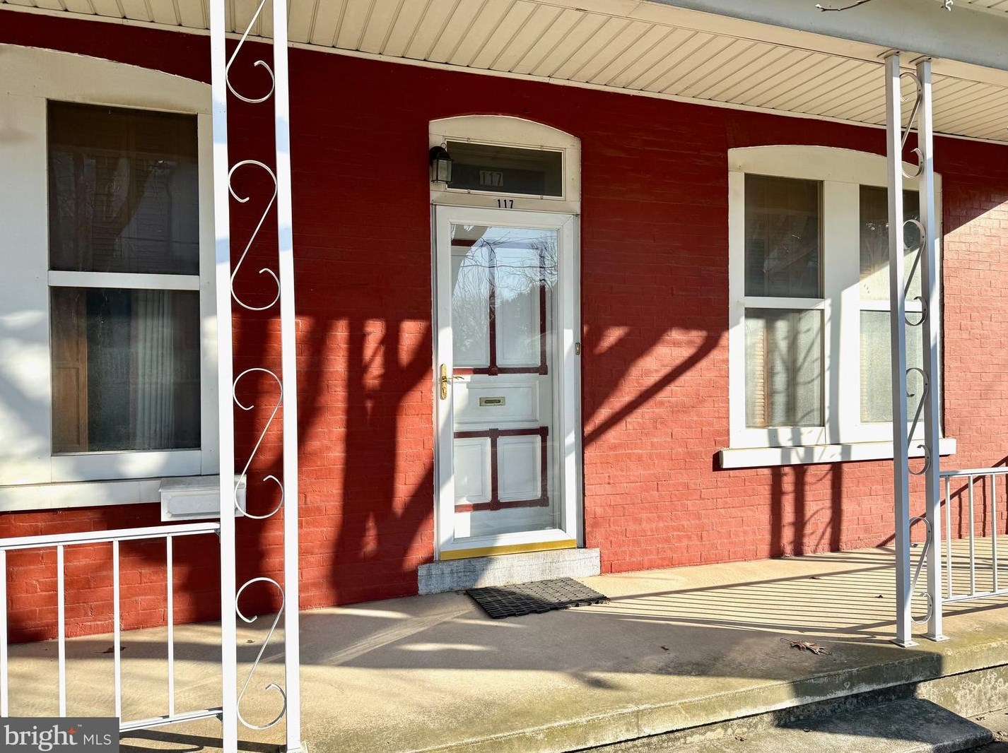 117 S 2nd St, Womelsdorf, PA 19567