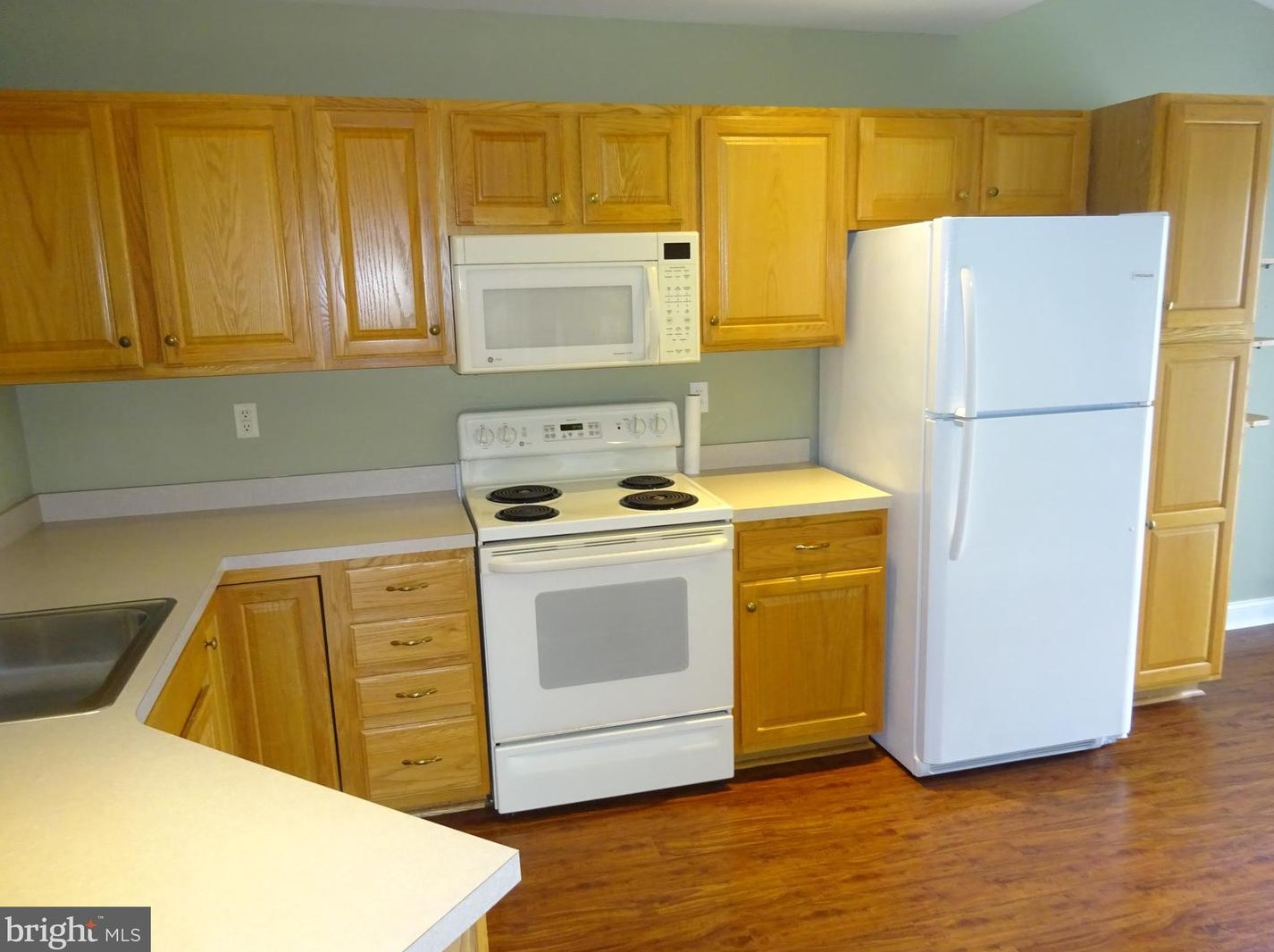 202 Oak Hill Ln, Reading, PA 19610