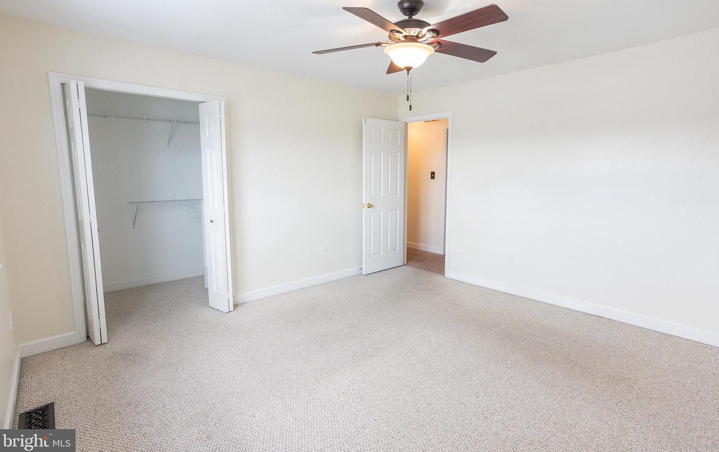 6 Overview Ct, Reading PA  19607-3023 exterior