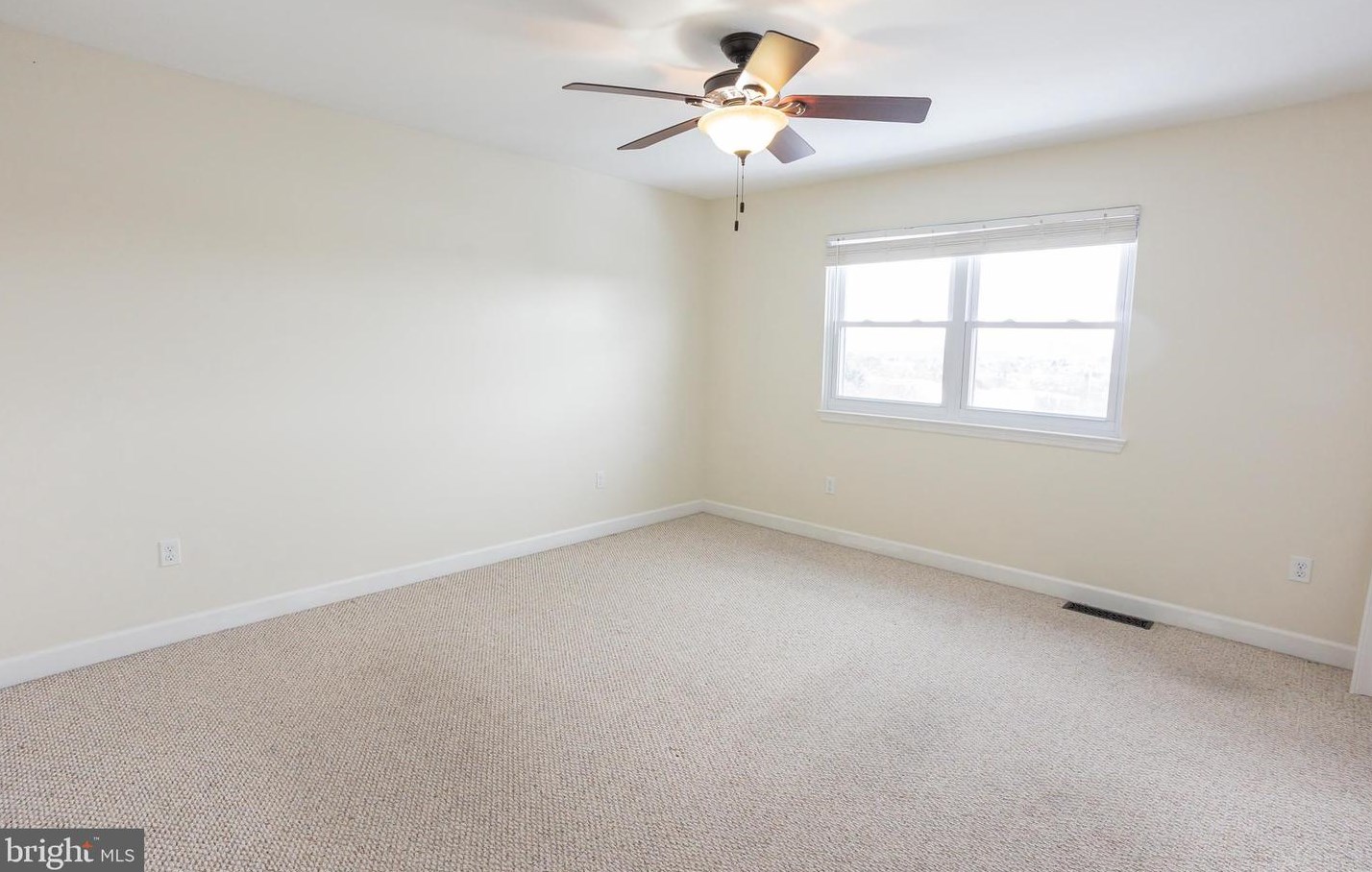 6 Overview Ct, Reading PA  19607-3023 exterior