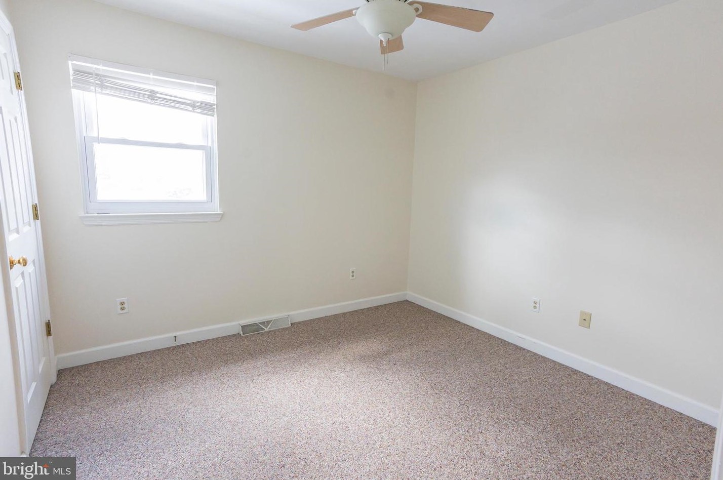 6 Overview Ct, Reading PA  19607-3023 exterior