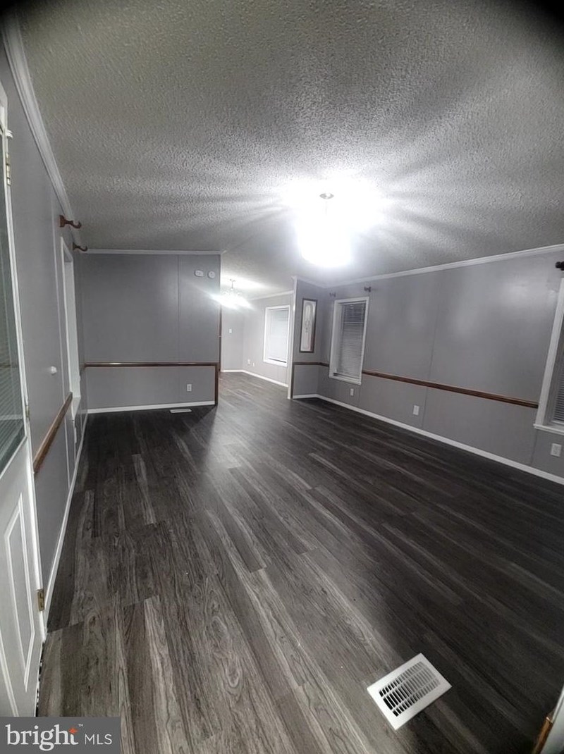 1011 Heath Ave, Reading, PA 19605-3319
