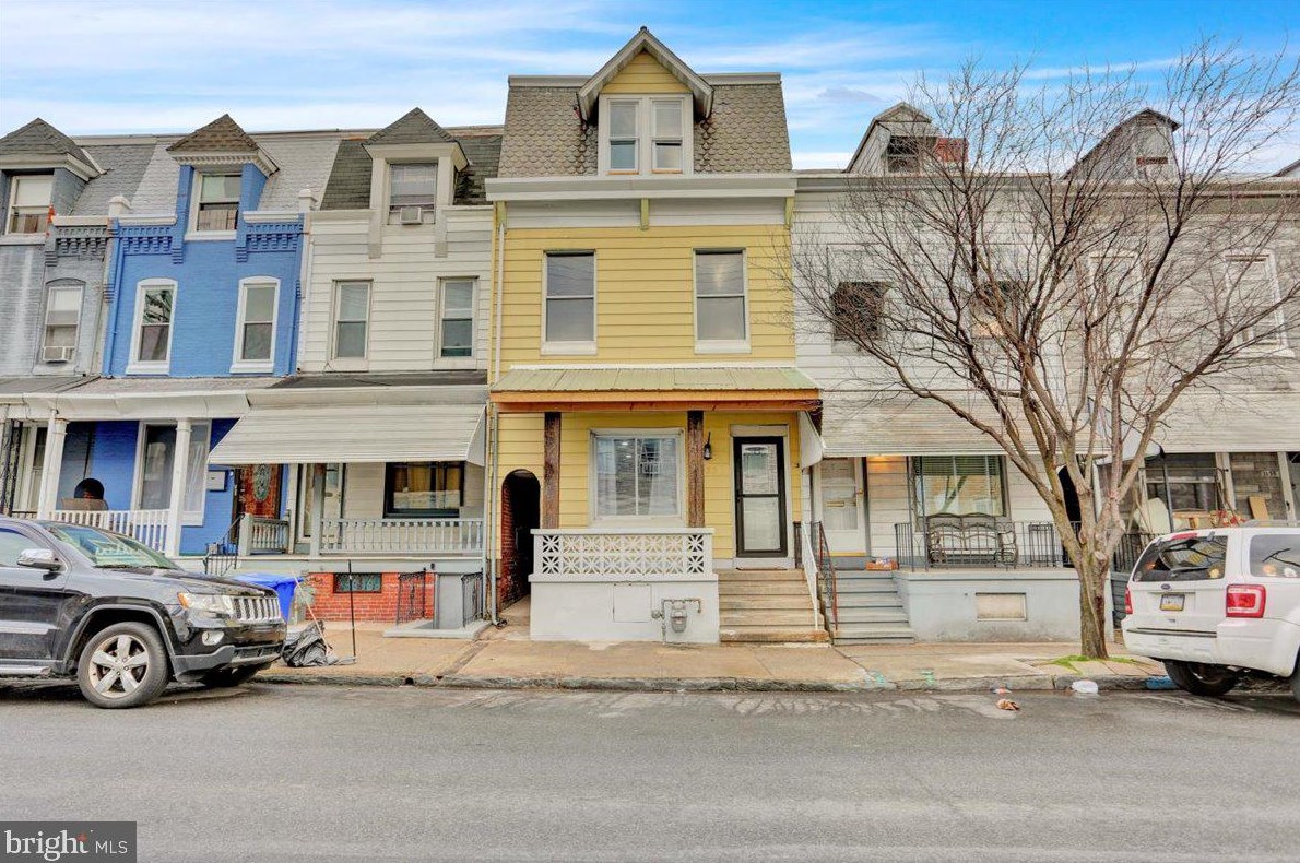 1139 10th St, Reading PA  19604-2101 exterior