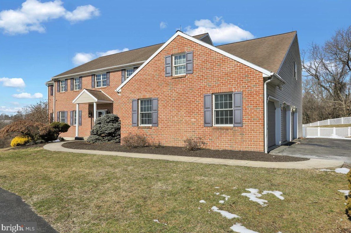 1006 N Church Rd, Reading, PA 19608
