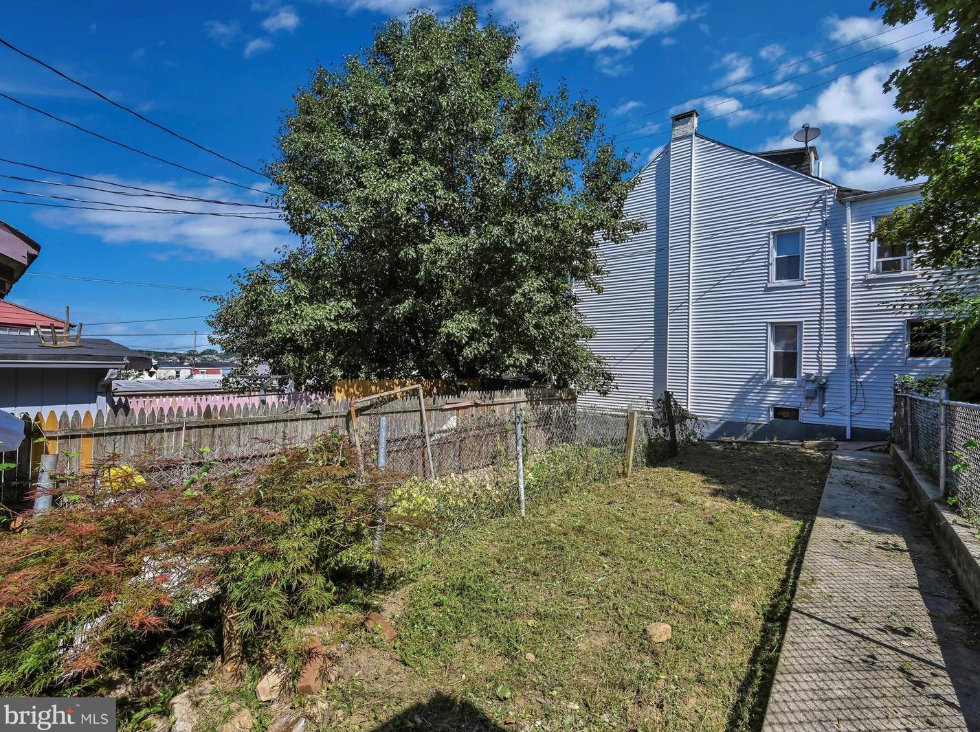1237 Oley St, Reading PA  19604-2537 exterior
