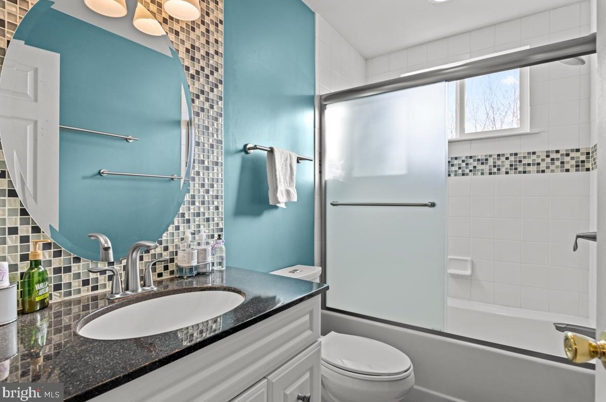 100 Morlatton Rd, Douglassville PA  19518-1202 exterior