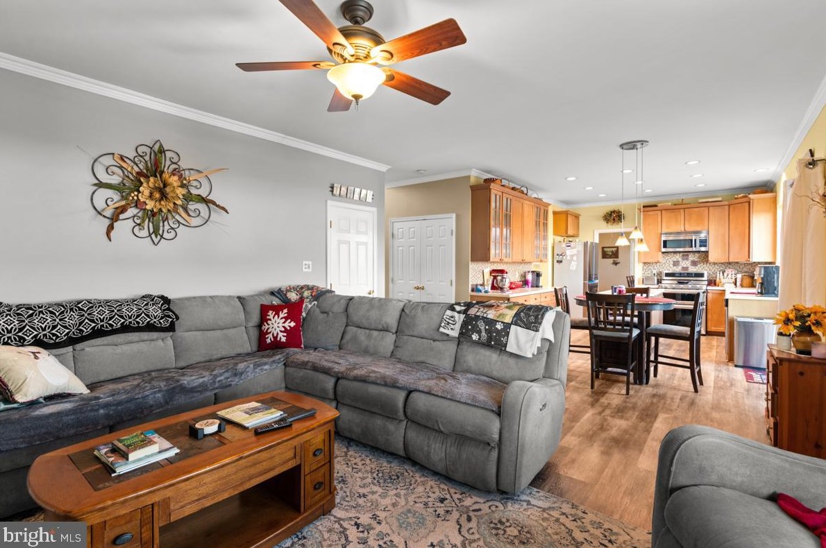 100 Morlatton Rd, Douglassville PA  19518-1202 exterior