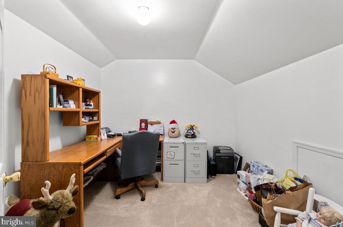 100 Morlatton Rd, Douglassville PA  19518-1202 exterior