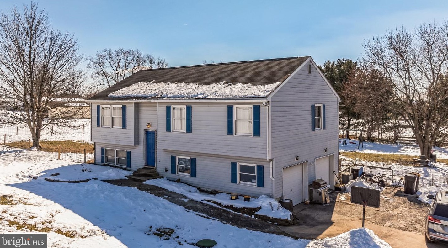 2 Wilt Rd, Bechtelsville, PA 19505-9021