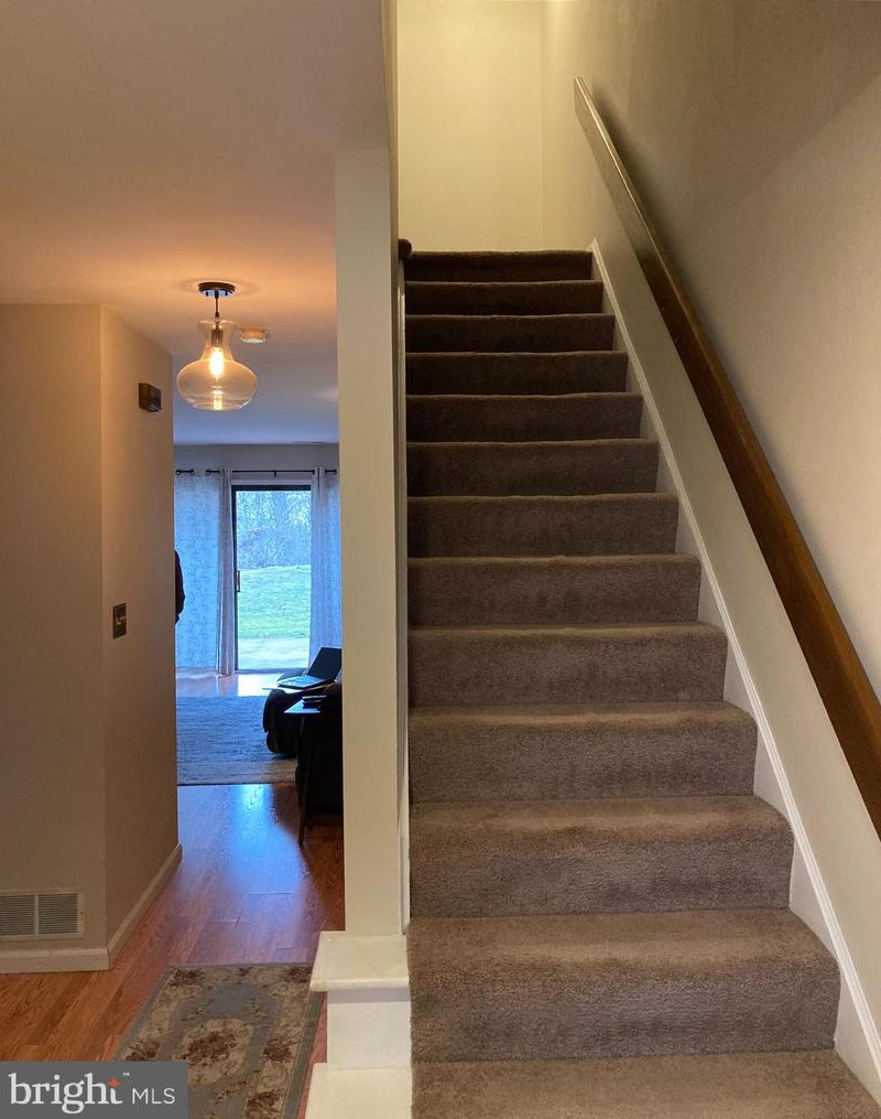14 Pine Woods Ct, Reading, PA 19607