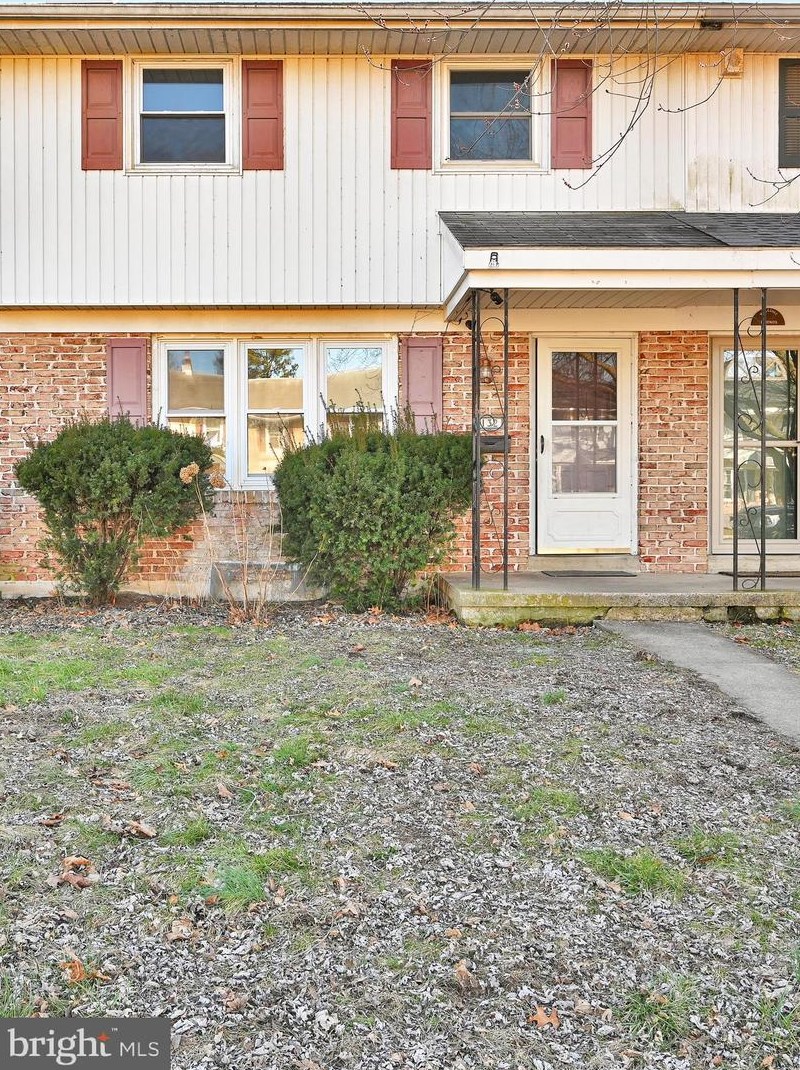 132 Pennbrook Ave, Robesonia, PA 19551