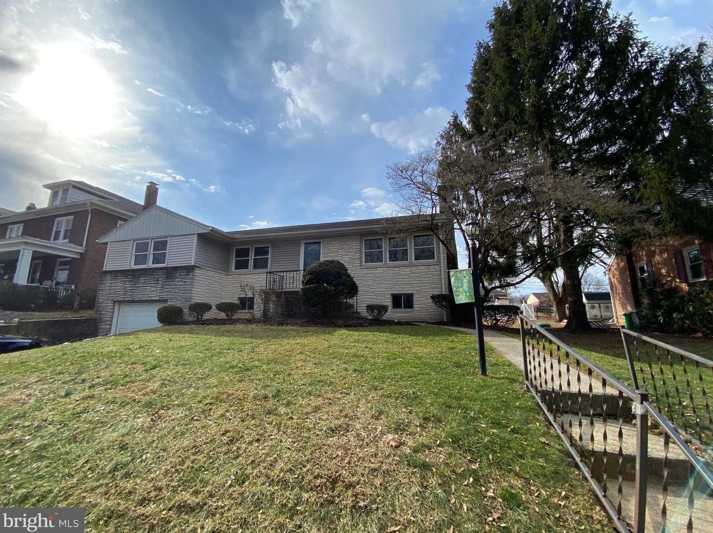 328 W Elm St, Reading, PA 19607