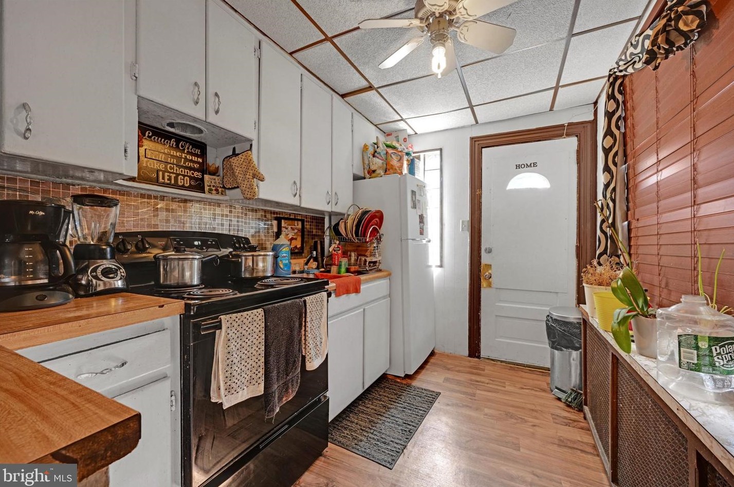 1114 Green St, Reading PA  19604-2725 exterior