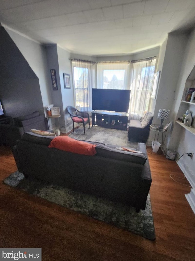 626 Centre Ave, Reading, PA 19601-2869