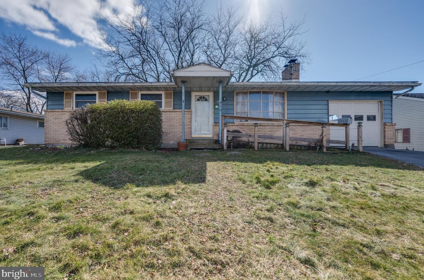 416 W Franklin St, Topton, PA 19562