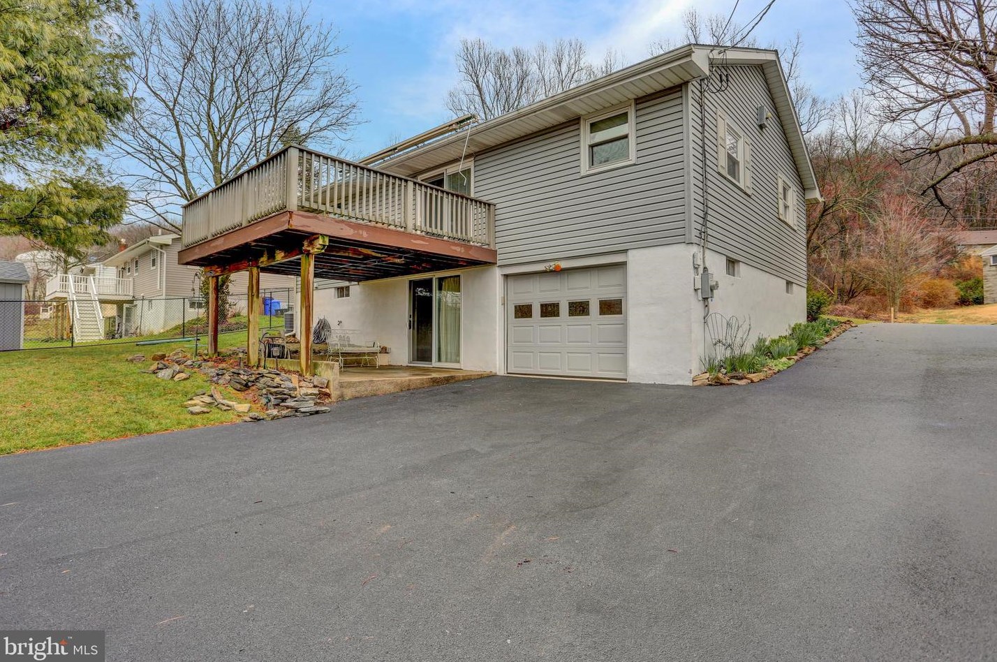 2021 Reservoir Rd, Reading, PA 19604
