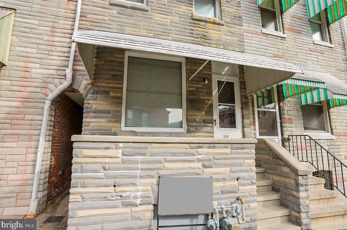 339 Miller St, Reading, PA 19602-2123