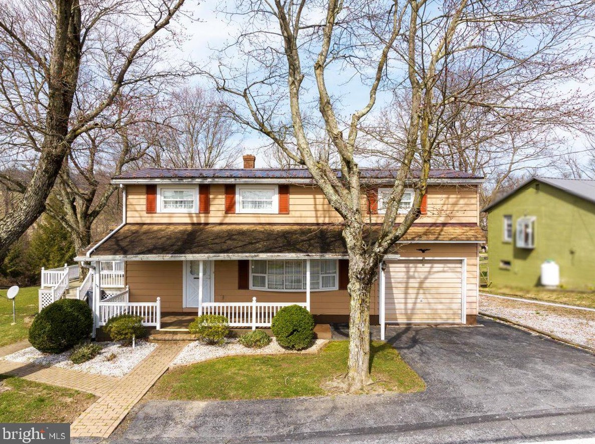 460 Antietam Rd, Reading, PA 19606