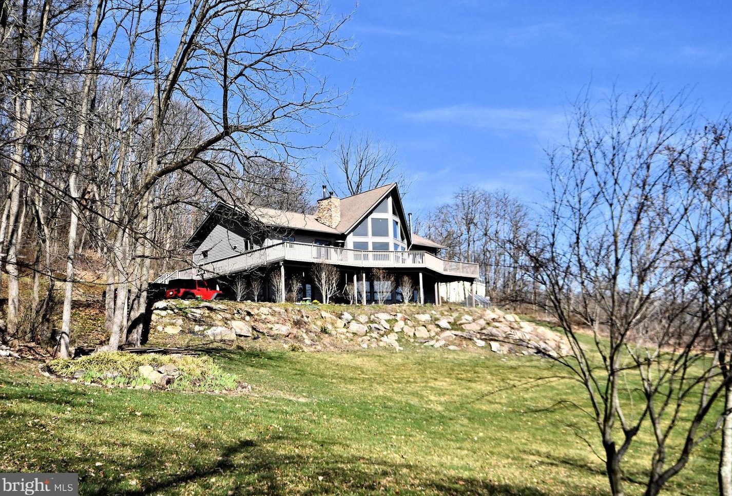 365 Oysterdale Rd, Spangsville, PA 19512-8360