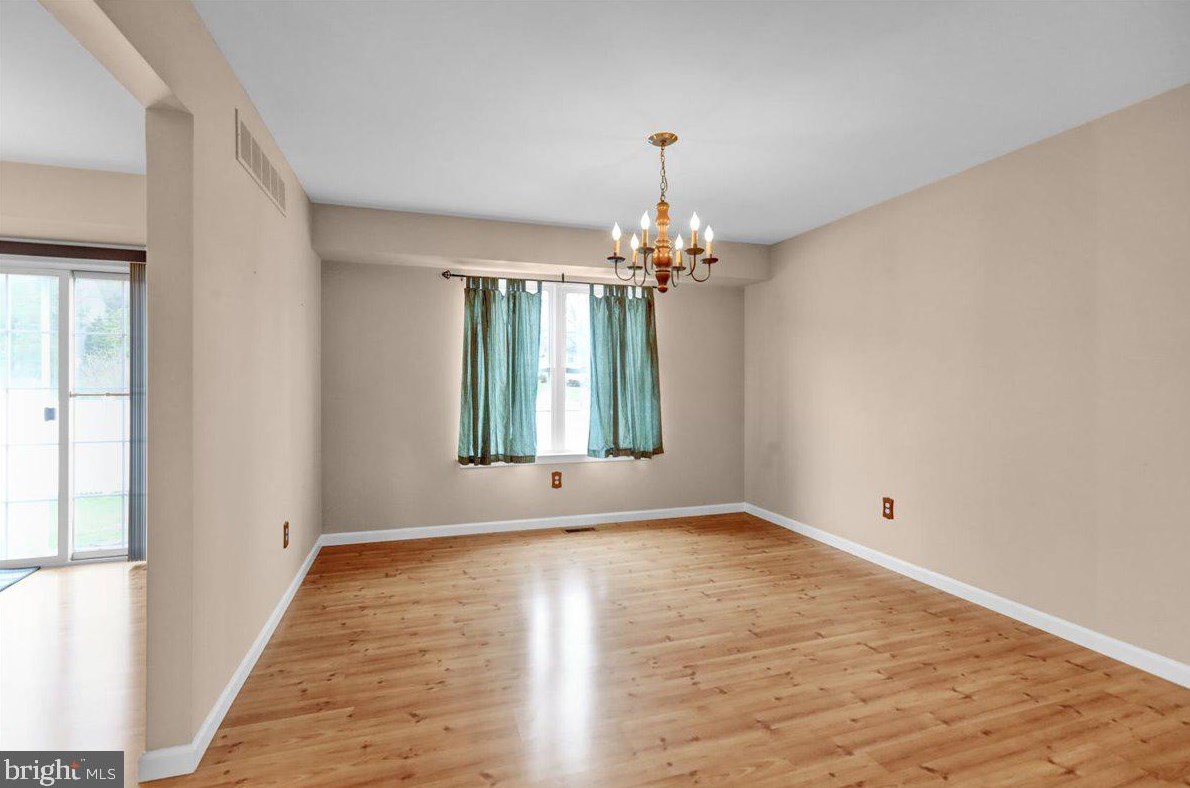 3414 Mohegan Dr, Reading PA  19608-8972 exterior