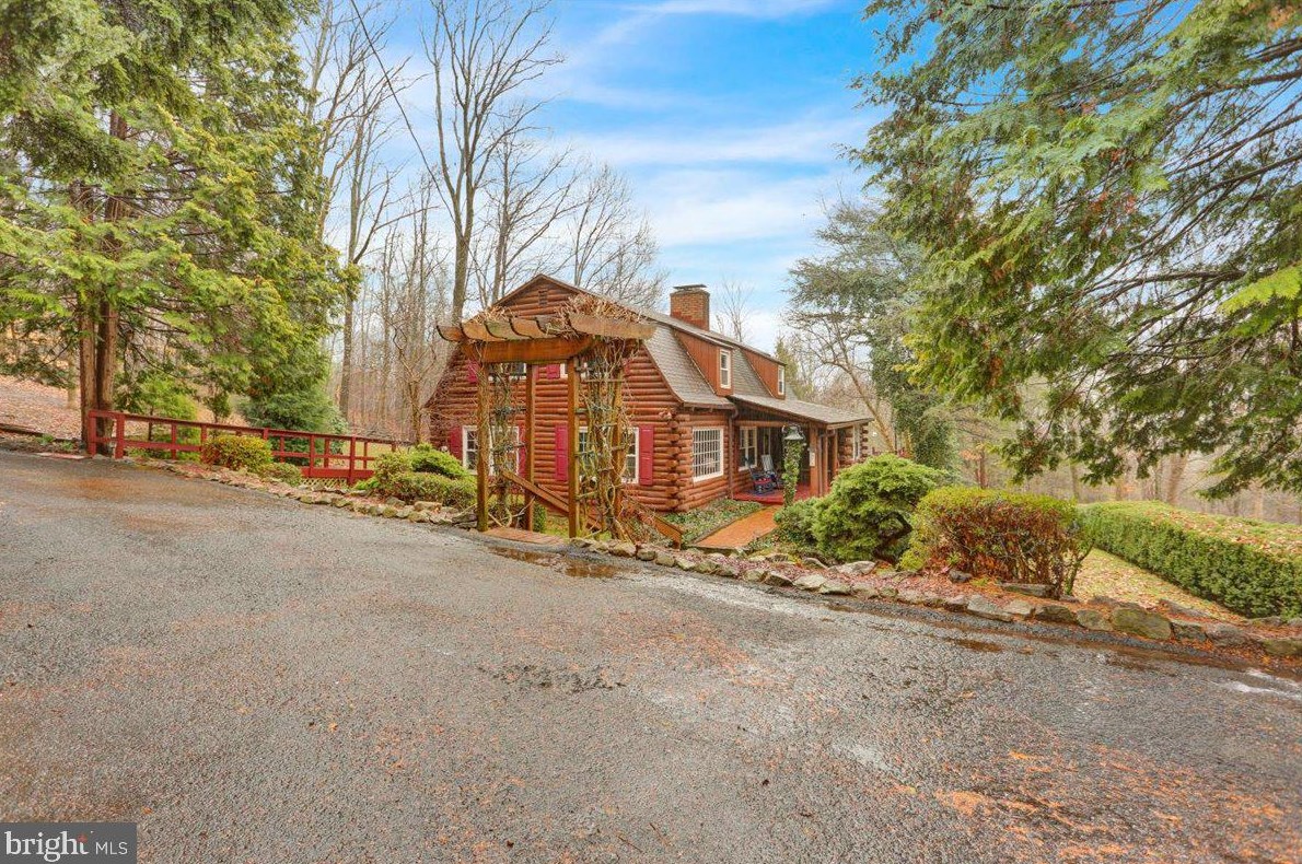 3537 Morgantown Rd, Hummels Store PA 19540-7923 exterior