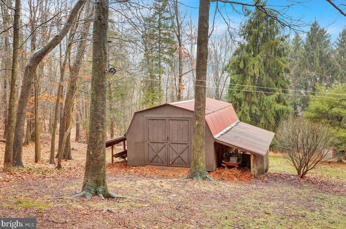 3537 Morgantown Rd, Hummels Store PA 19540-7923 exterior