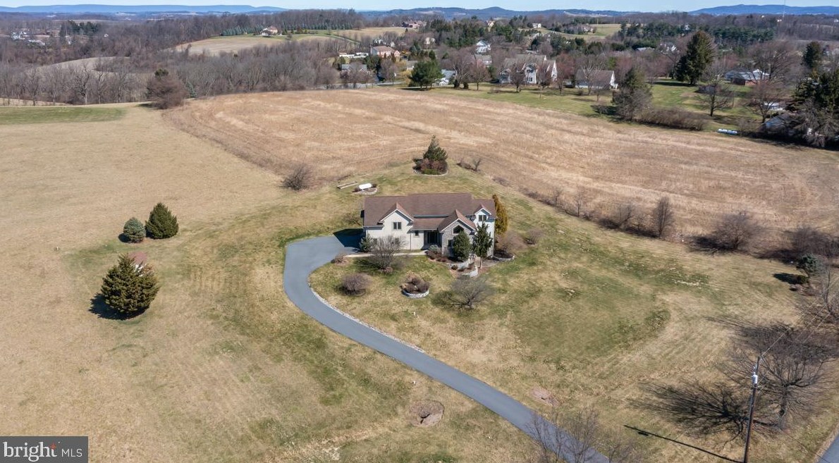 11 Starr Rd, Reading PA  19608-9717 exterior