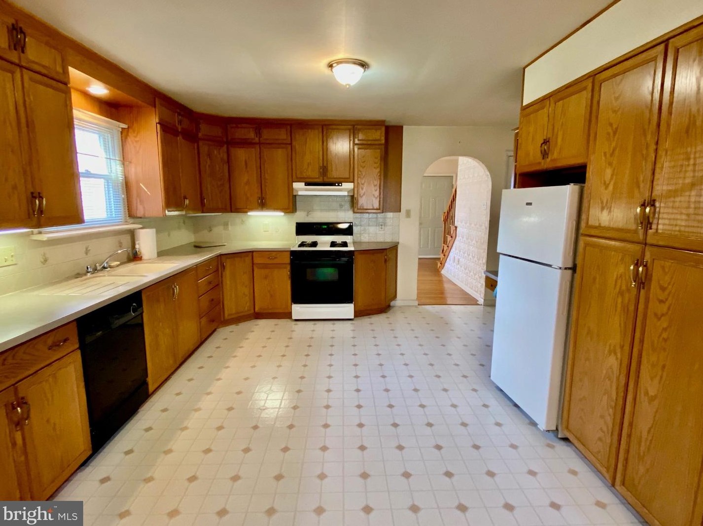 636 Wyomissing Blvd, Reading PA  19610-1759 exterior