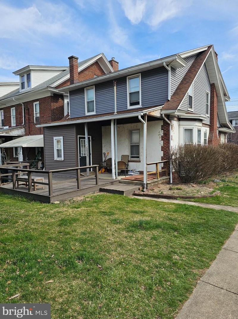 18 25th St, Reading, PA 19606-2006