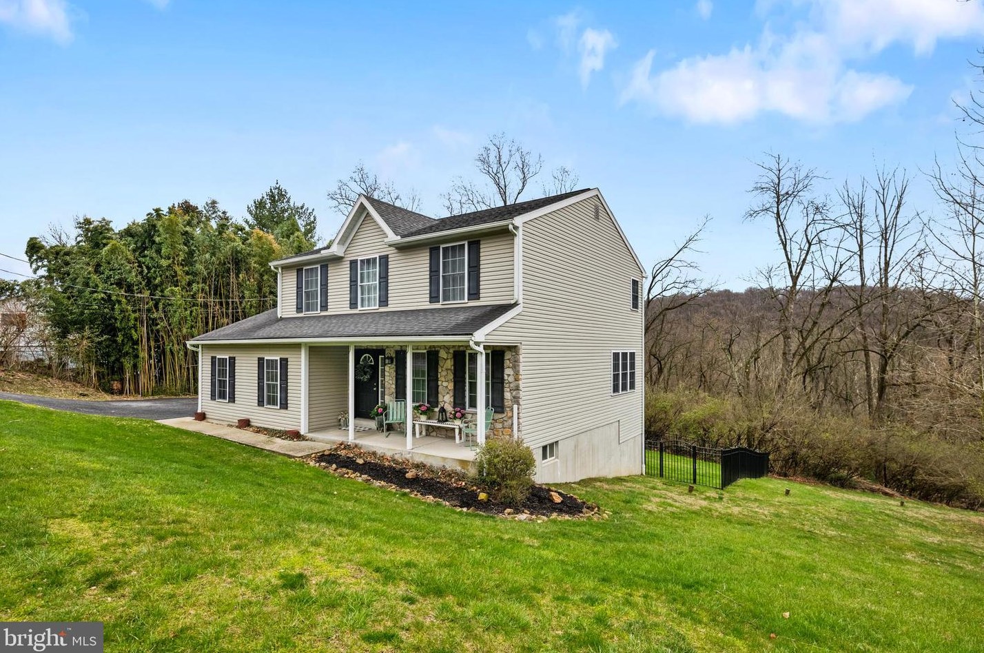 1920 Steuben Rd, Reading, PA 19602