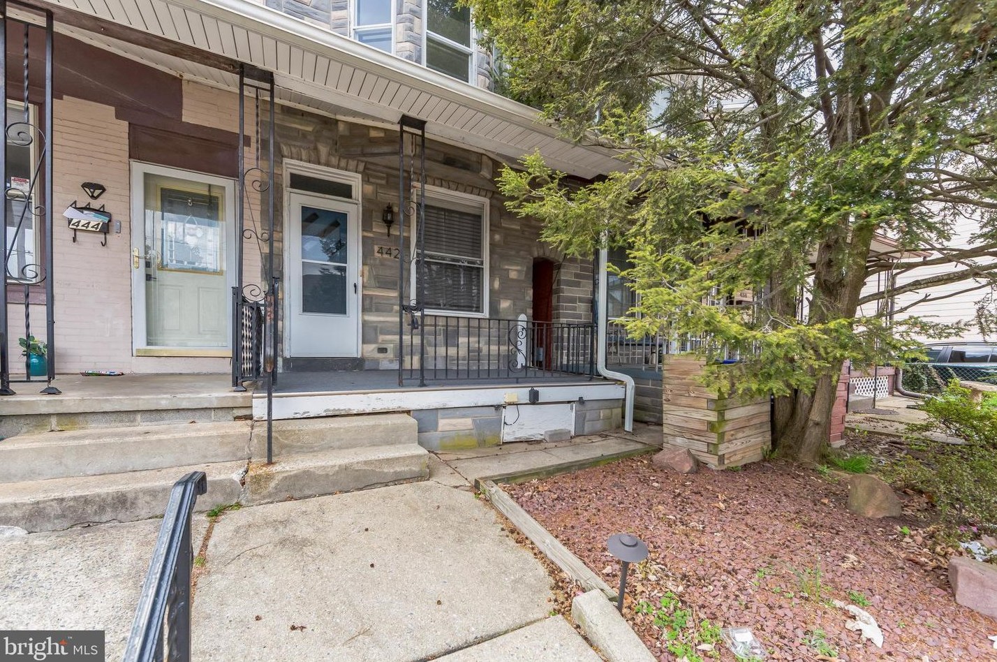 442 Arlington St, Reading, PA 19611