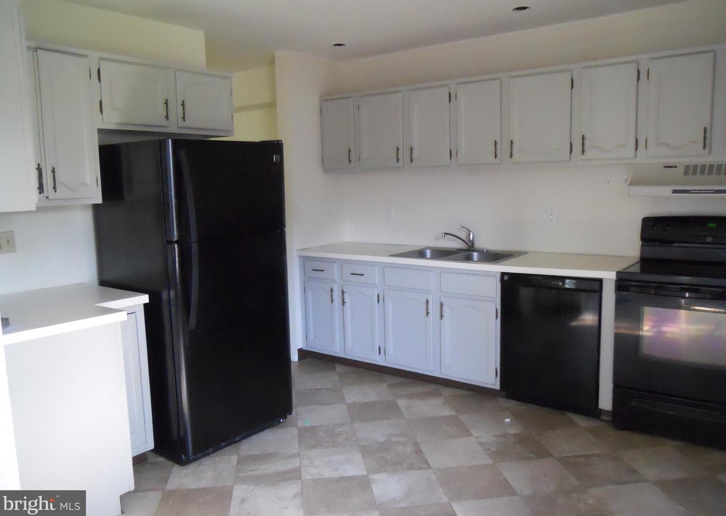 113 Medinah Dr, Reading PA 19607-3700 exterior