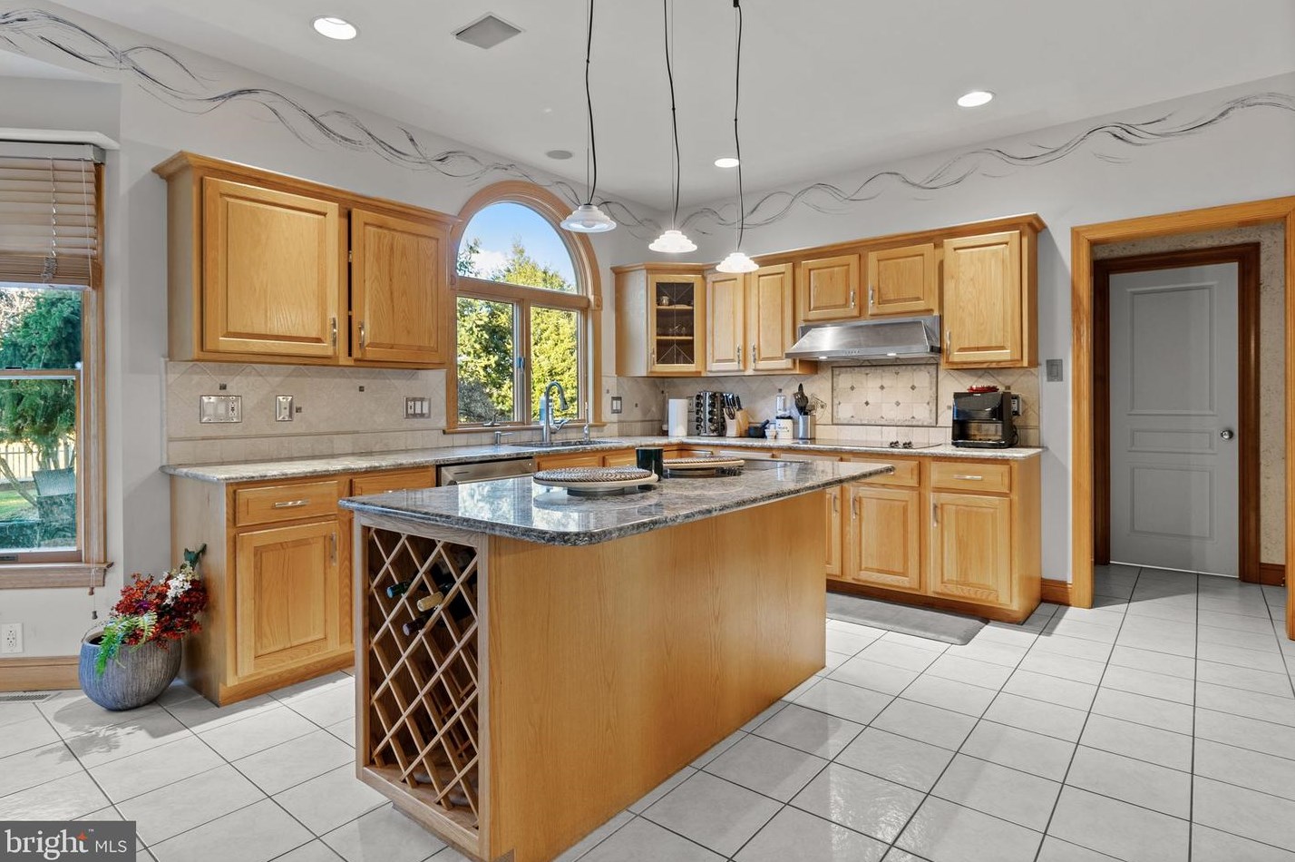 2908 Duffield Ln, Reading PA  19608-9662 exterior